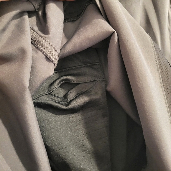 2-in-1 Puma Drycell Men's Gray Black Athletic Training Shorts Fitted Mesh Sports - Picture 8 of 8